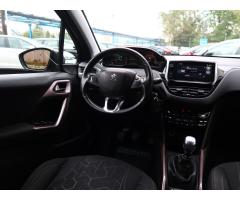 Peugeot 2008 1.6 BlueHDi 88kW - 9