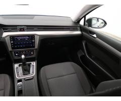 Volkswagen Passat 2.0 TDI 90kW - 11