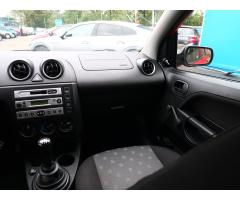 Ford Fiesta 1.3 i 51kW - 11