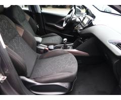 Peugeot 2008 1.6 BlueHDi 88kW - 12