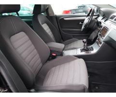 Volkswagen Passat CC 2.0 TDI 125kW - 12