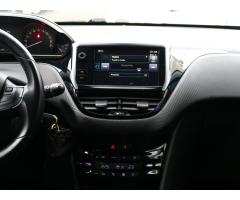 Peugeot 2008 1.6 BlueHDi 88kW - 18