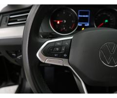 Volkswagen Passat 2.0 TDI 90kW - 26