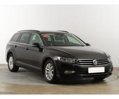 Volkswagen Passat 2.0 TDI 110kW - 1