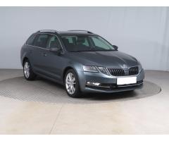 ŠKODA SUPERB COMBI 2.0TDI 140 LAURIN&K 4X4 DSG 7ST