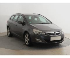 Opel Astra 1.7 CDTI 92kW - 1