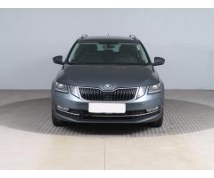 ŠKODA SUPERB COMBI 2.0TDI 140 LAURIN&K 4X4 DSG 7ST