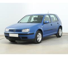 Volkswagen Golf Variant R-Line mHEV DSG Zlevněno o 16 000 Kč