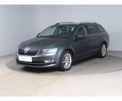 ŠKODA SUPERB COMBI 2.0TDI 140 LAURIN&K 4X4 DSG 7ST