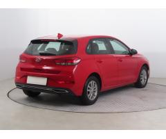 Hyundai i30 1.5 DPI 81kW - 7