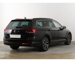 Volkswagen Passat 2.0 TDI 110kW - 7