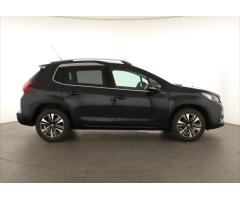 Peugeot 2008 1.2 PureTech 60kW - 8