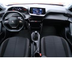 Peugeot 2008 1.2 PureTech 74kW - 10