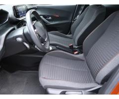 Peugeot 2008 1.2 PureTech 74kW - 16