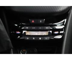 Peugeot 2008 1.2 PureTech 60kW - 20