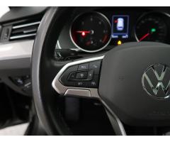 Volkswagen Passat 2.0 TDI 110kW - 26