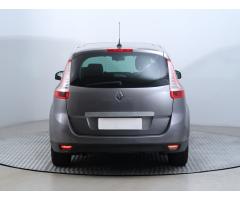 Renault Grand Scenic 2.0 dCi 118kW - 6