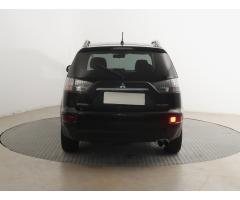 Mitsubishi Outlander 2.0 DI-D 103kW - 6