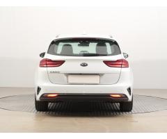 Kia Cee`d 1.5 T-GDI 118kW - 6