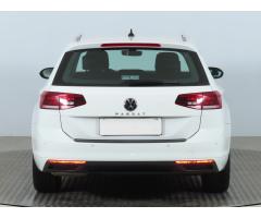 Volkswagen Passat 1.5 TSI 110kW - 6