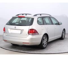 Volkswagen Golf 1.6 75kW - 7