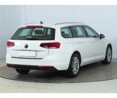 Volkswagen Passat 1.5 TSI 110kW - 7