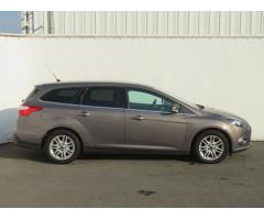 Ford Focus 1.6 i 77kW - 8