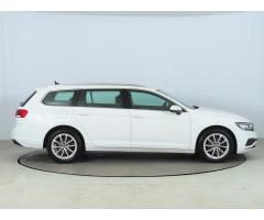 Volkswagen Passat 1.5 TSI 110kW - 8