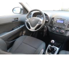 Hyundai i30 1.4 CVVT 80kW - 9