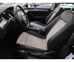 Volkswagen Passat 2.0 TDI 140kW - 16