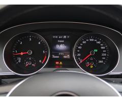 Volkswagen Passat 2.0 TDI 140kW - 17