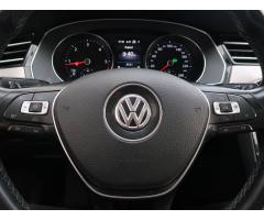 Volkswagen Passat 2.0 TDI 140kW - 23