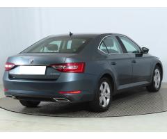 Škoda Superb 2.0 TDI 110kW - 7