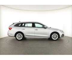 Škoda Octavia 2.0 TDI 110kW - 8