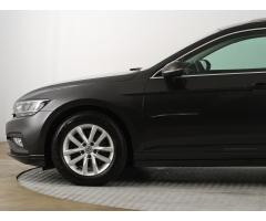 Volkswagen Passat 2.0 TDI 110kW - 21