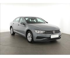 Volkswagen Passat 1.5 TSI 110kW - 1