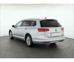 Volkswagen Passat 1.6 TDI 88kW - 5