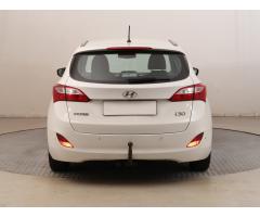 Hyundai i30 1.6 MPI 88kW - 6