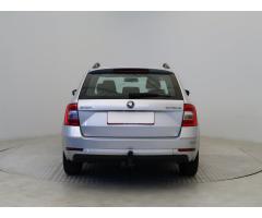 Škoda Octavia 1.6 TDI 85kW - 6