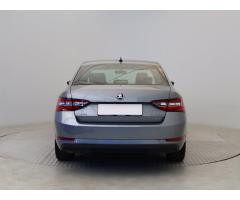 Škoda Superb 2.0 TDI 140kW - 6