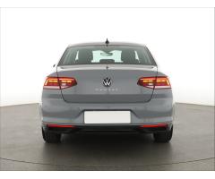 Volkswagen Passat 1.5 TSI 110kW - 6