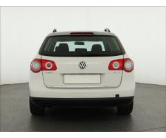 Volkswagen Passat 2.0 TDI 103kW - 6