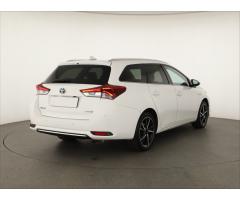 Toyota Auris Hybrid 100kW - 7