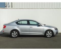 Škoda Octavia 1.6 TDI 81kW - 8