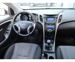 Hyundai i30 1.6 MPI 88kW - 9