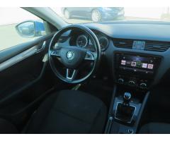 Škoda Octavia 2.0 TDI 110kW - 9