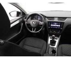 Škoda Octavia 1.6 TDI 85kW - 9