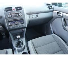 Volkswagen Touran 1.6 TDI 77kW - 11