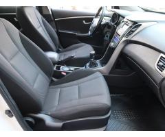 Hyundai i30 1.6 MPI 88kW - 12