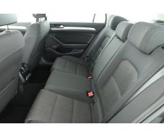 Volkswagen Passat 1.6 TDI 88kW - 12